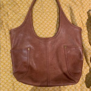 FRYE Campus Rivet Leather Shoulder tote In Saddle